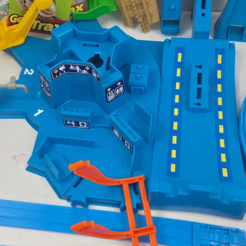 Fisher-Price GeoTrax GeoAir High Flyin Airport N0142 Track Tower Lot NO RC/PLANE